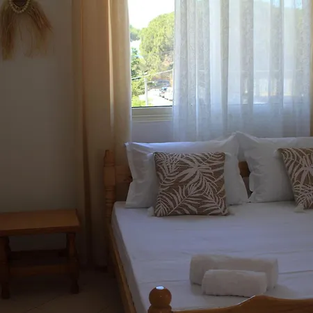 Nano Appartement Golem (Tirana)